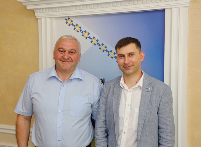 Доктор філософії Петлюк О. В. науковим керівником Франком Ю. П.